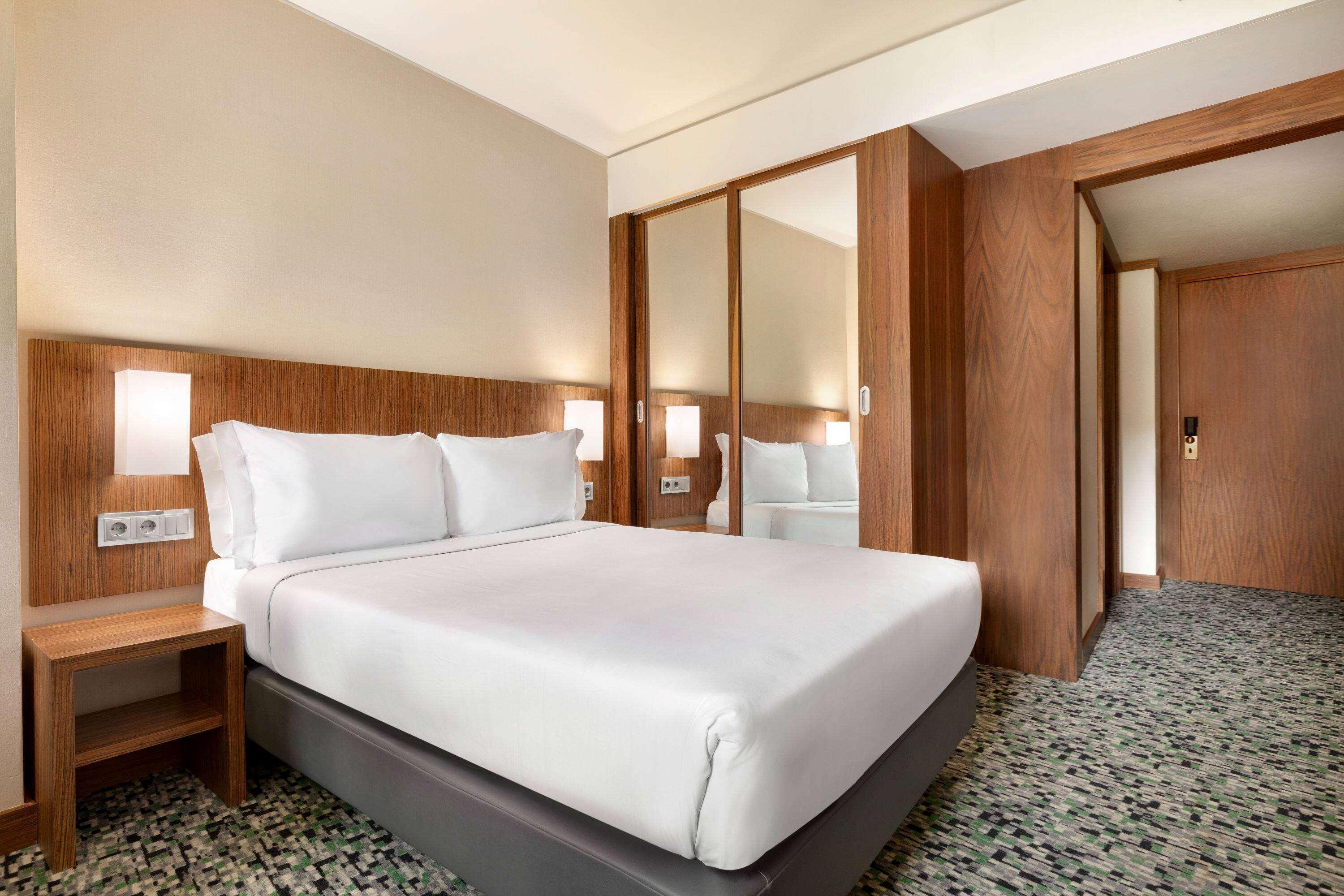 Ramada By Wyndham 4* Lisbona